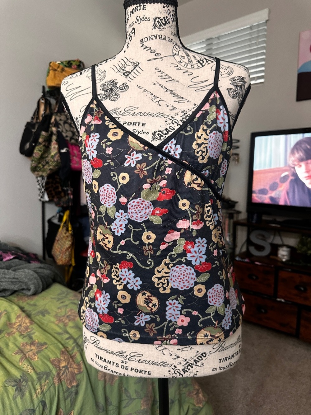 Euro Pimkie black tank top
